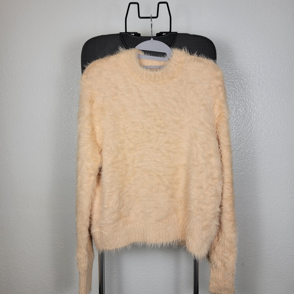 Future Collective Women's Crewneck Eyelash Sweater Peach Orange XL - Picture 1 of 7